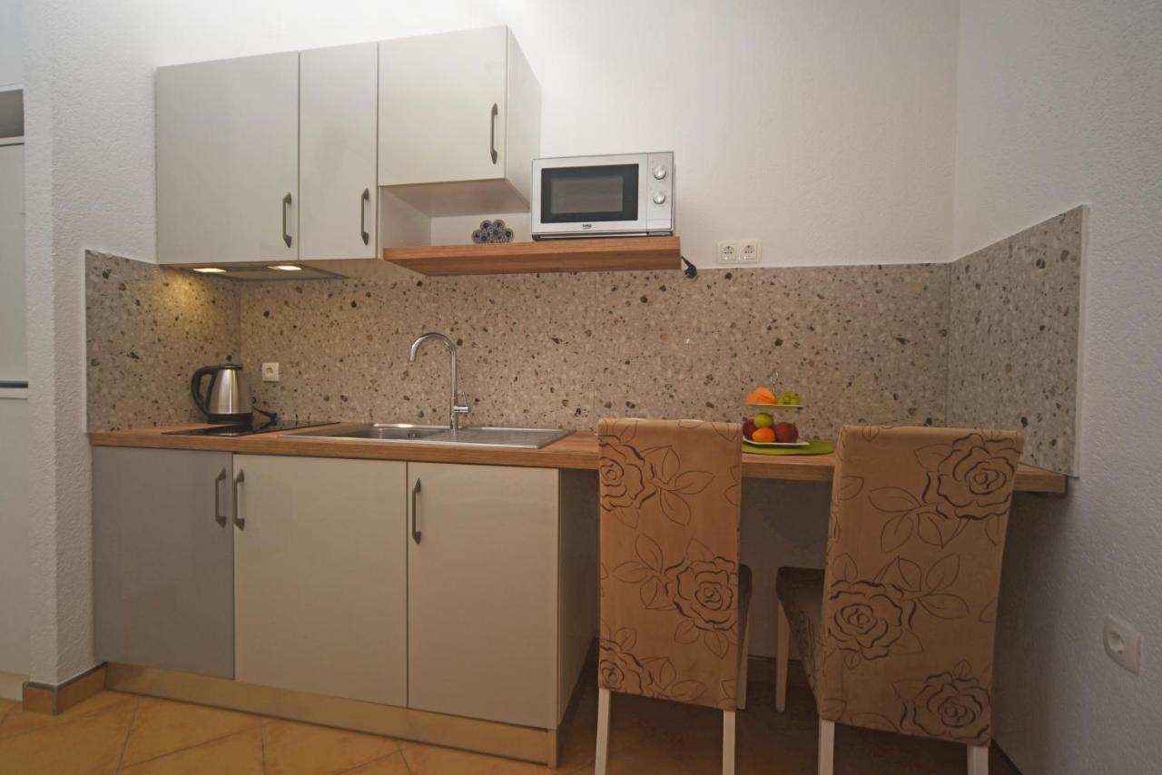 Studio Apartment Izzy Kaštela Exteriér fotografie
